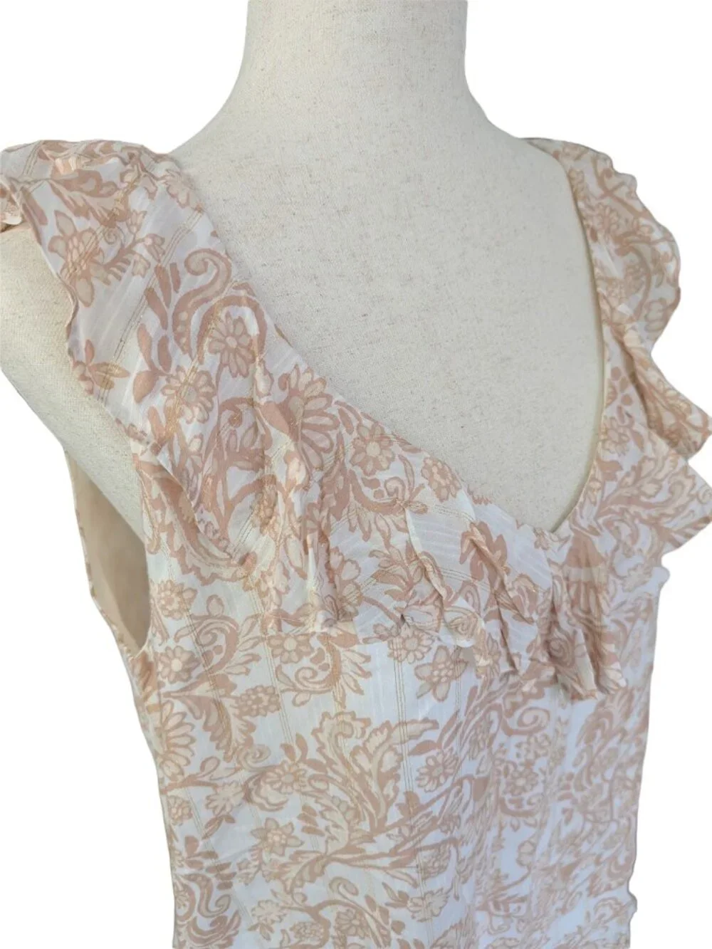 NWT LOFT Shimmer Ruffle V-Neck Shell - Picture 5 of 15